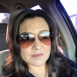 Meet your Posher, Reyna